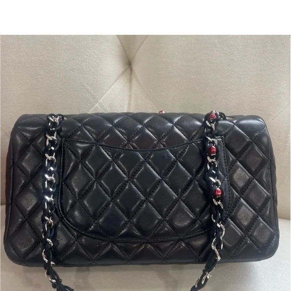 Chanel Lady bug black quilted lambskin 2010 Medium Flap bag with Serial sticker - Picture 9 of 13
